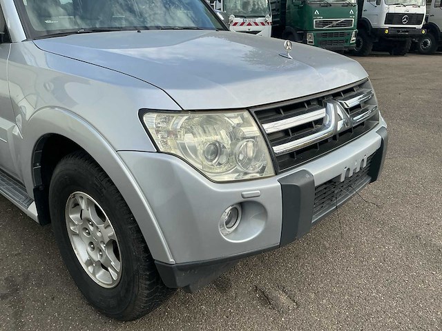 2008 mitsubishi pajero 3.0 v6 gls 4wd automaat – 7-persoons - afbeelding 30 van  34