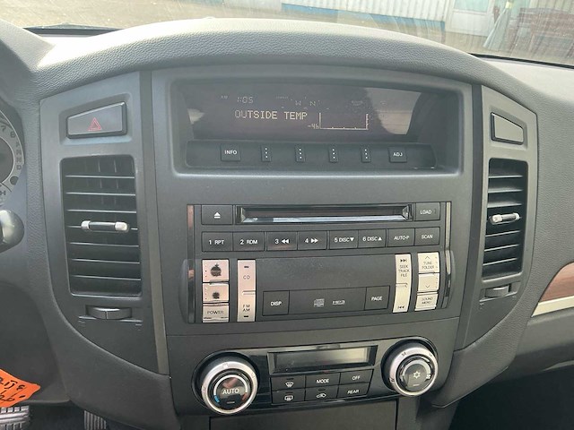 2008 mitsubishi pajero 3.0 v6 gls 4wd automaat – 7-persoons - afbeelding 34 van  34