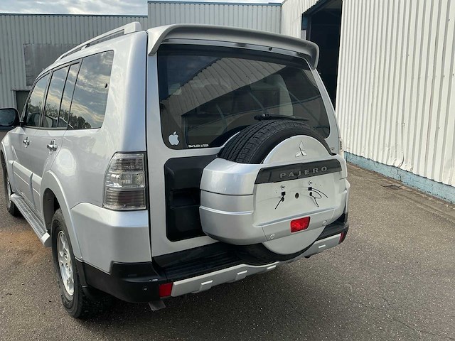 2008 mitsubishi pajero 3.0 v6 gls 4wd automaat – 7-persoons - afbeelding 30 van  34