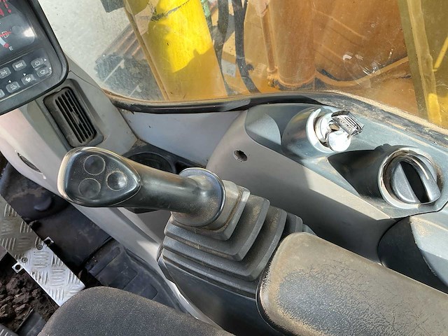 2008 new holland kobelco e135bsr-2 binnendraaier - afbeelding 43 van  43