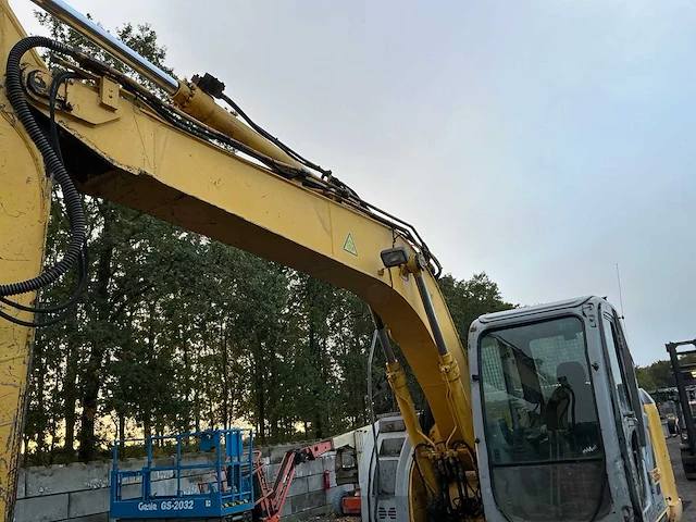 2008 new holland kobelco e135bsr-2 rupsgraafmachine - afbeelding 9 van  49