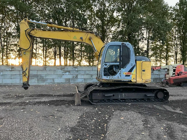 2008 new holland kobelco e135bsr-2 rupsgraafmachine - afbeelding 12 van  49