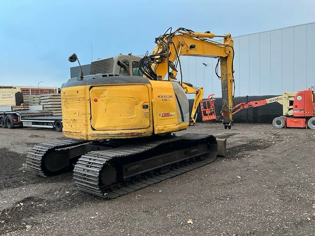 2008 new holland kobelco e135bsr-2 rupsgraafmachine - afbeelding 45 van  49