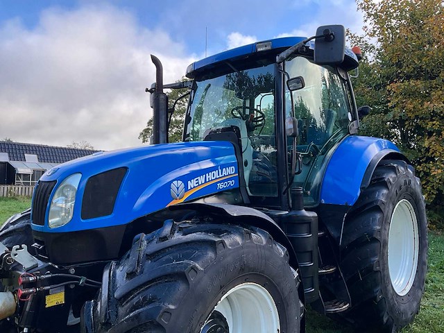 2008 new holland t6070 vierwielaangedreven landbouwtractor - afbeelding 10 van  37
