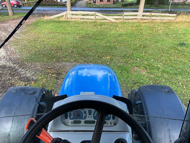 2008 new holland t6070 vierwielaangedreven landbouwtractor - afbeelding 36 van  37