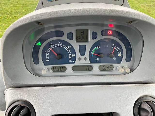 2008 new holland t6080 vierwielaangedreven landbouwtractor - afbeelding 19 van  36