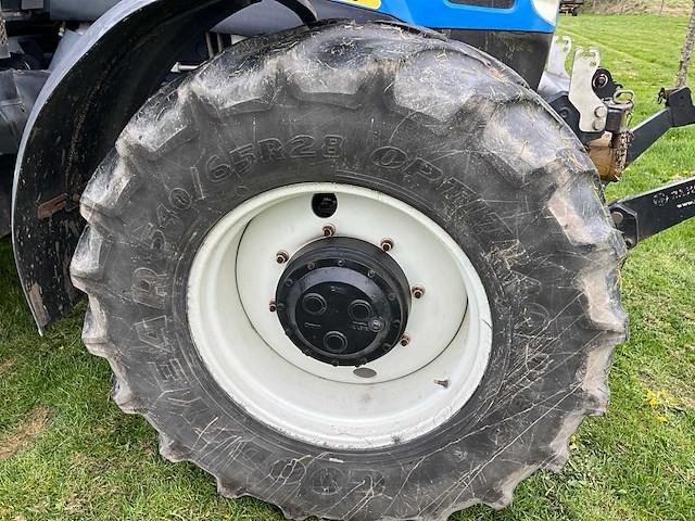 2008 new holland t6080 vierwielaangedreven landbouwtractor - afbeelding 27 van  36