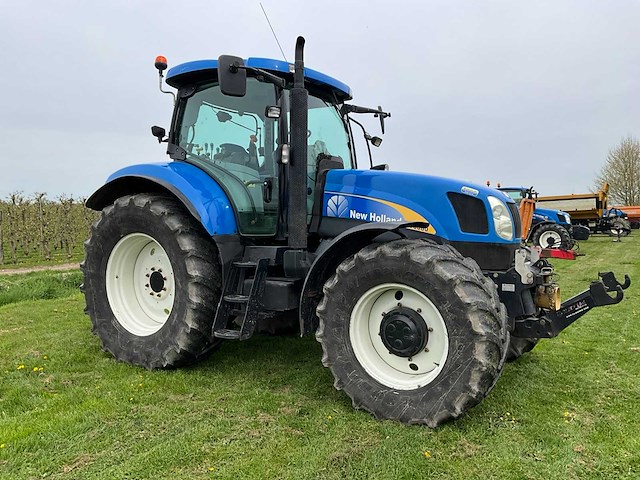 2008 new holland t6080 vierwielaangedreven landbouwtractor - afbeelding 2 van  36