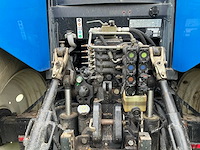 2008 new holland t6080 vierwielaangedreven landbouwtractor - afbeelding 35 van  36
