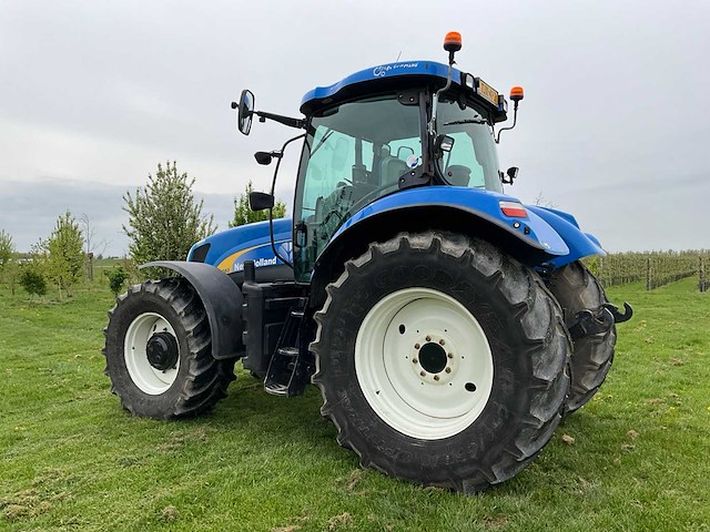 2008 new holland t6080 vierwielaangedreven landbouwtractor - afbeelding 4 van  36