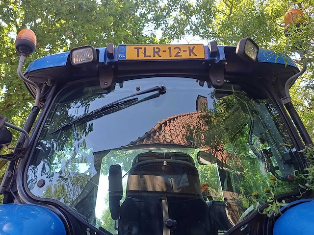 2008 new holland t7040 vierwielaangedreven landbouwtractor - afbeelding 2 van  30