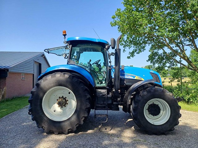 2008 new holland t7040 vierwielaangedreven landbouwtractor - afbeelding 23 van  30