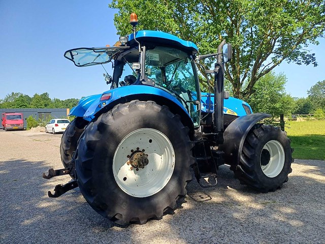 2008 new holland t7040 vierwielaangedreven landbouwtractor - afbeelding 25 van  30
