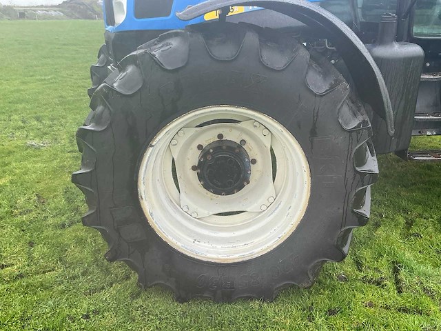 2008 new holland ts135a vierwielaangedreven landbouwtractor - afbeelding 12 van  28