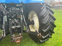 2008 new holland ts135a vierwielaangedreven landbouwtractor - afbeelding 16 van  28