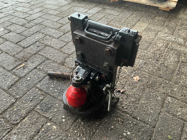 2008 new holland ts135a vierwielaangedreven landbouwtractor - afbeelding 17 van  28