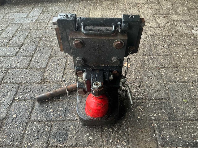 2008 new holland ts135a vierwielaangedreven landbouwtractor - afbeelding 18 van  28