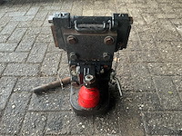 2008 new holland ts135a vierwielaangedreven landbouwtractor - afbeelding 18 van  28