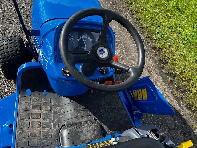 2008 new holland tz24d vierwiel aangedreven compacttractor - afbeelding 3 van  19