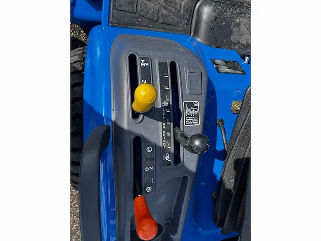 2008 new holland tz24d vierwiel aangedreven compacttractor - afbeelding 5 van  19