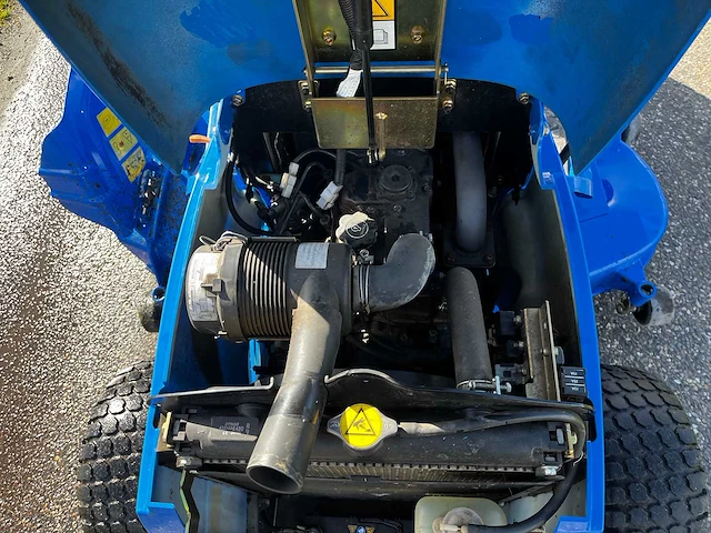 2008 new holland tz24d vierwiel aangedreven compacttractor - afbeelding 11 van  19