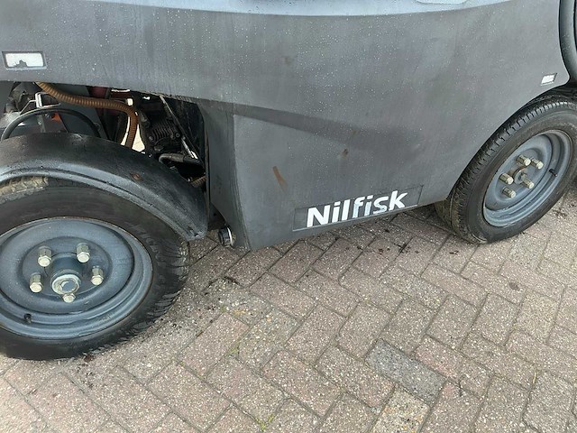2008 nilfisk rs501 zelfrijdende veegmachine - afbeelding 28 van  28