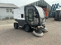 2008 nilfisk rs501 zelfrijdende veegmachine - afbeelding 23 van  28