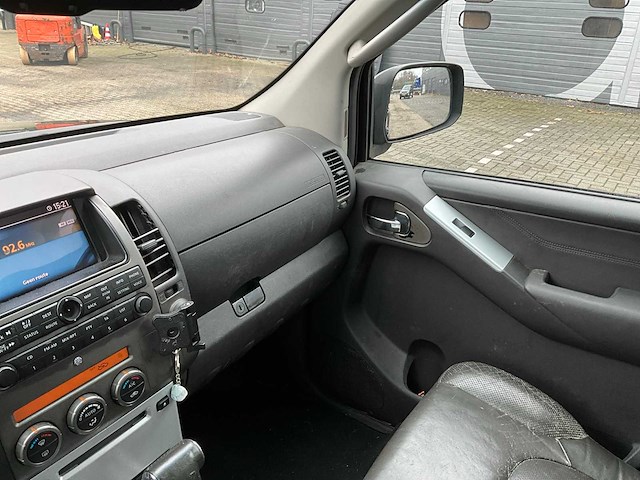 2008 nissan navara 2.5dci bedrijfswagen 45-vxn-8 - afbeelding 18 van  40