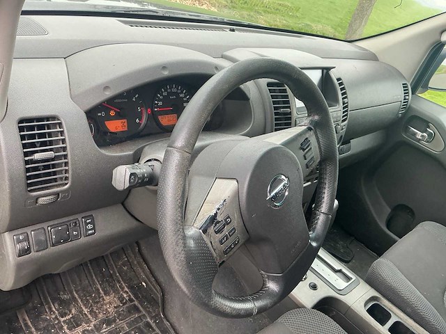 2008 nissan navara 4x4 bedrijfswagen - afbeelding 21 van  36