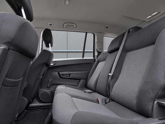 2008 opel zafira 1.8 7-persoons temptation personenauto - afbeelding 16 van  17