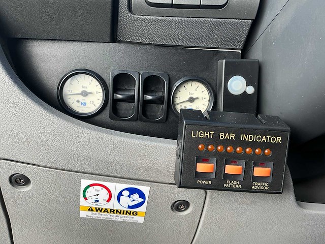 2008 peugeot boxer bedrijfswagen combi - afbeelding 2 van  6