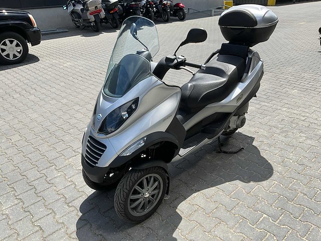 2008 piaggio mp3 lt 250 ie motorfiets - afbeelding 1 van  13
