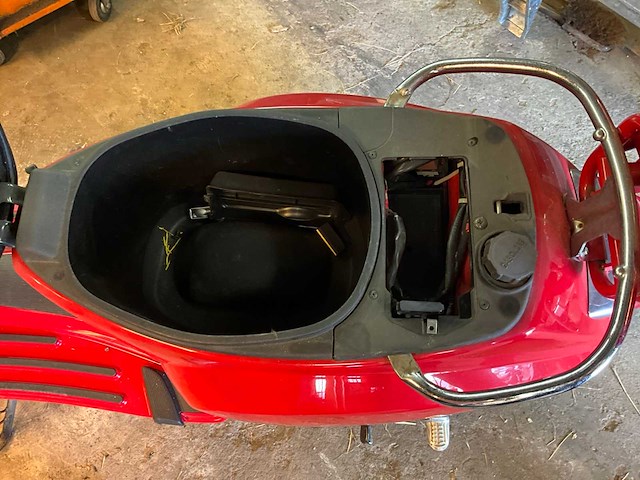 2008 piaggio scooter 125 x8 street - afbeelding 4 van  14