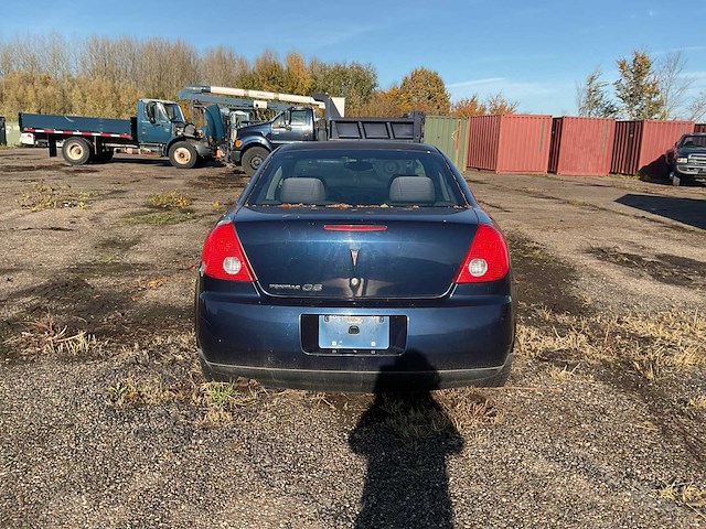 2008 pontiac g6 sedan personenauto - afbeelding 12 van  19