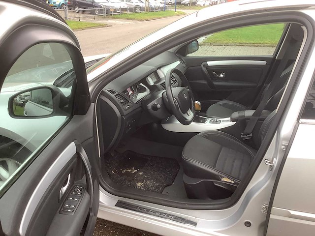 2008 renault laguna estate 2.0 16v dynamique personenauto - afbeelding 14 van  15