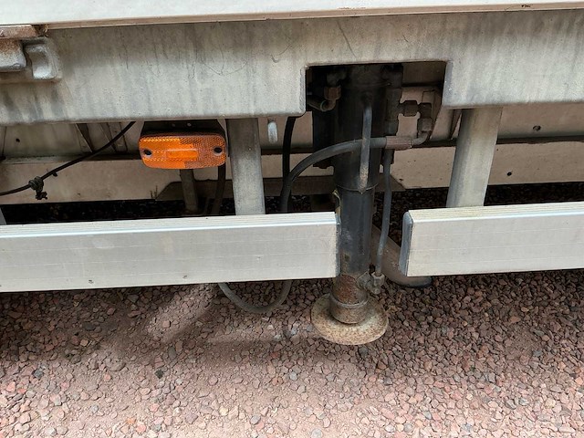 2008 renault master 3.0 dci 120 open laadbak met hiab autolaadkraan - afbeelding 28 van  40
