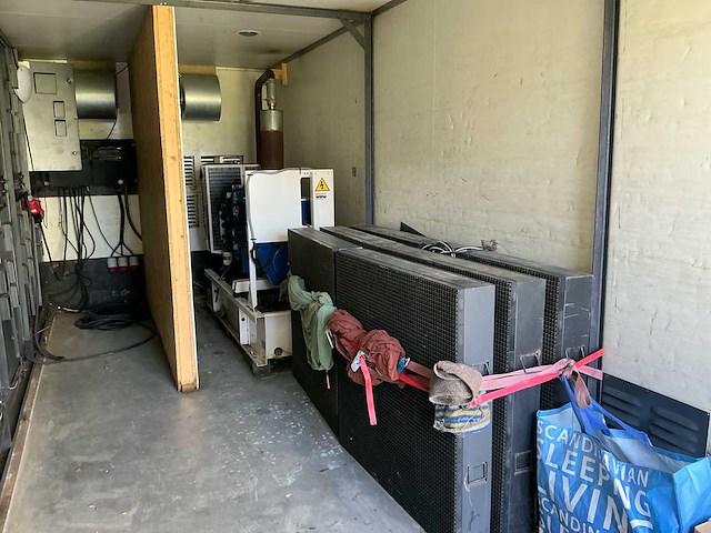 2008 renault midlum vrachtwagen - afbeelding 18 van  34