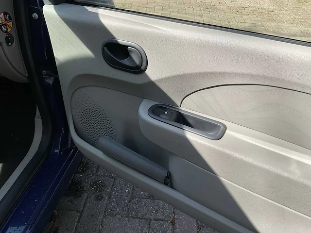 2008 renault twingo personenauto - afbeelding 10 van  25