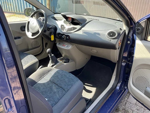 2008 renault twingo personenauto - afbeelding 11 van  25