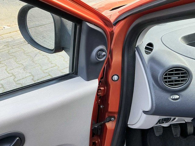 2008 renault twingo - afbeelding 11 van  25