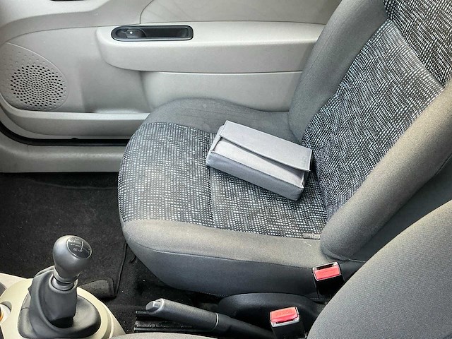 2008 renault twingo - afbeelding 16 van  25