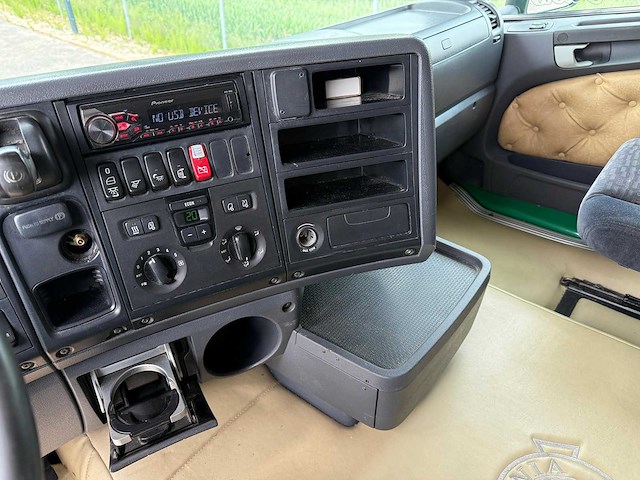 2008 scania 560 6x2 vrachtwagen - afbeelding 25 van  48