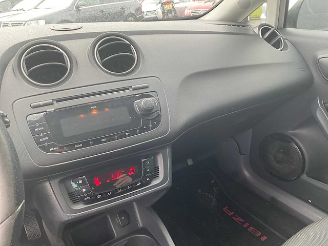 2008 seat ibiza 1.6 reference personenauto - afbeelding 8 van  29