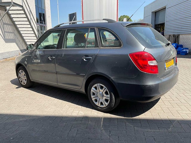 2008 skoda fabia combi 1.6-16v ambiente 54-gfk-7 - afbeelding 21 van  30