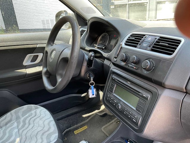 2008 skoda fabia combi 1.6-16v ambiente 54-gfk-7 - afbeelding 24 van  30