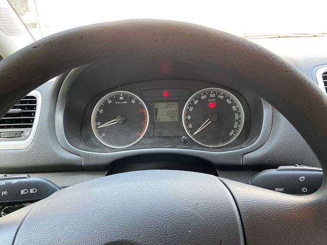 2008 skoda fabia combi 1.6-16v ambiente 54-gfk-7 - afbeelding 2 van  7