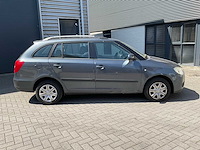 2008 skoda fabia combi 1.6-16v ambiente 54-gfk-7 - afbeelding 11 van  30