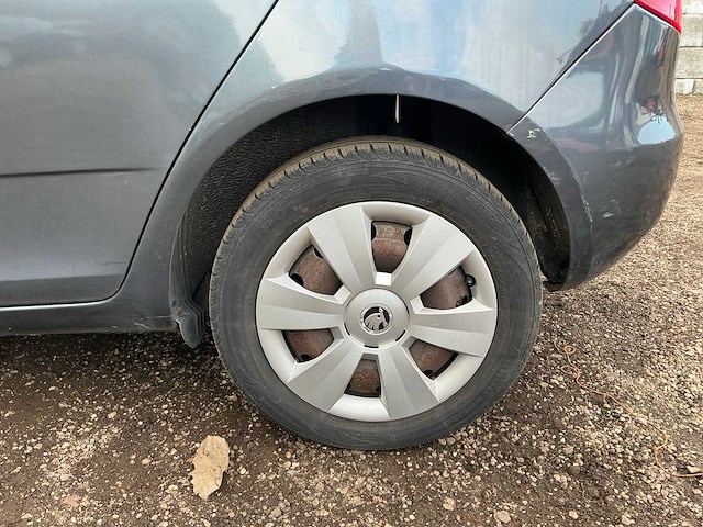 2008 skoda fabia personenauto - afbeelding 2 van  45