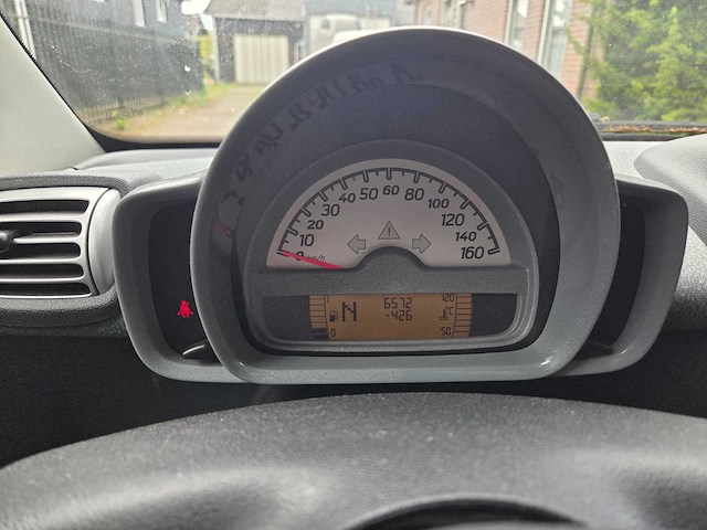 2008 smart fortwo coupé 1.0 pure personenauto - afbeelding 9 van  26