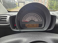 2008 smart fortwo coupé 1.0 pure personenauto - afbeelding 9 van  26